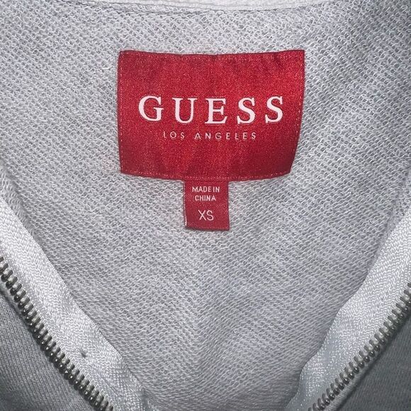 Guess zip up hoodie vintage size XS ￼ - Picture 3 of 4